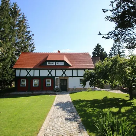 Apartment Ferienwohnung Kurort Jonsdorf *